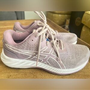 Running Shoes ASICS (Size 8)